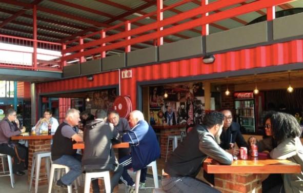 Late-Night Shopping Centres And Markets