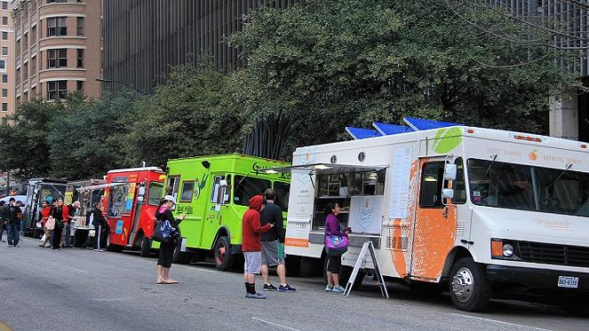 Food Truck Fridays at Design Quarter