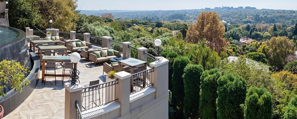 Flames Restaurant: Fabulous Dining With an Incredible View