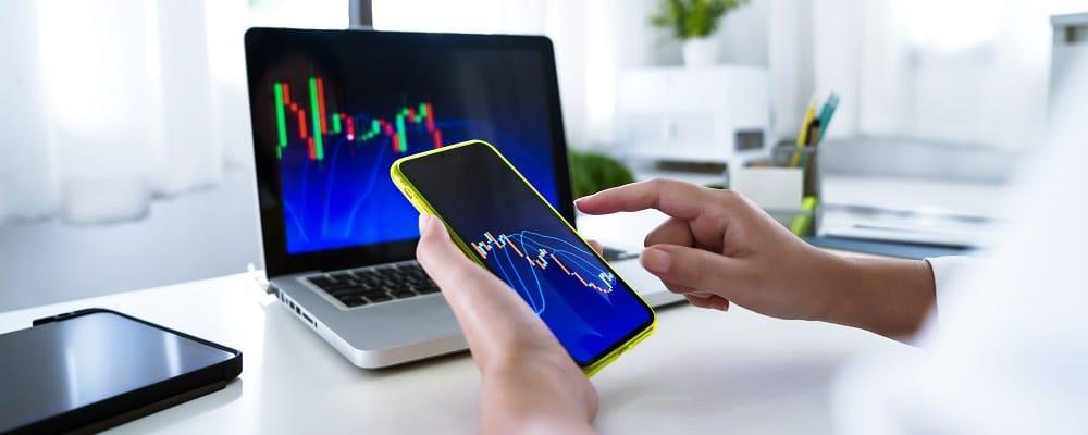 They Invest Just 5% of Their Income — But Plan to Make Trading Their Job