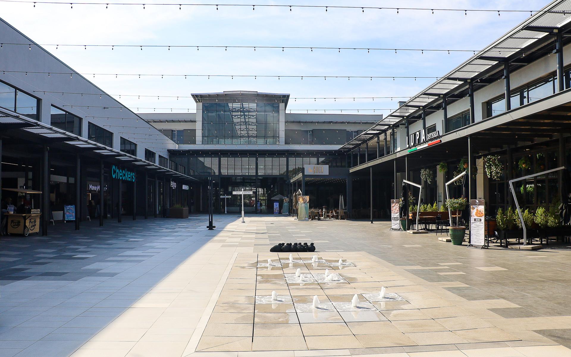 Design Quarter Shopping Centre