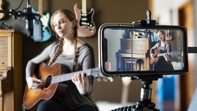 DiscovrTV Saves The Day With A Global Live Concert Series