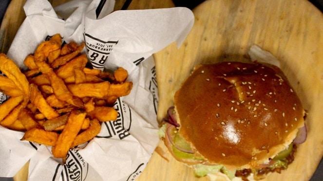 Traditional Kosher Meets Gourmet Craft at Burger & Brew