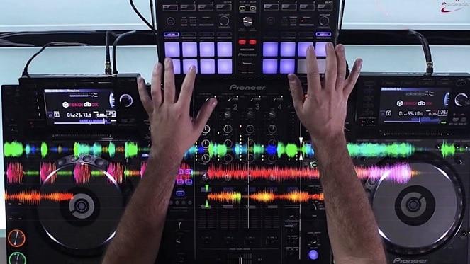 One Up Hip-Hop & R&B Lounge Live Stream