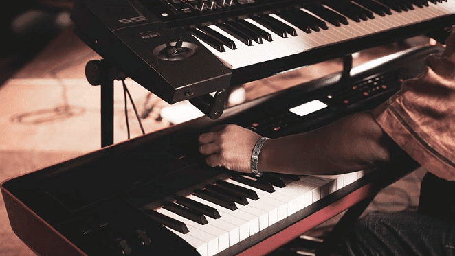 2019 Avant Garde Troupe Connecting The Dots