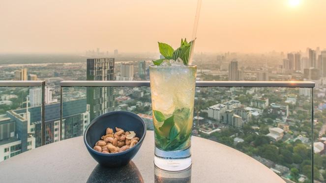 Scenic Views As We Enjoy Gin & Sky At Randlords