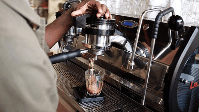 Getting A Cuppa Joe At The Zone @ Rosebank, Brew!