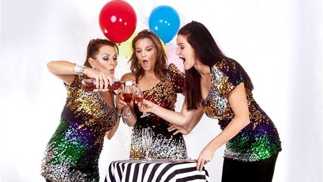 The Glitter Girls Live at The Rhumbelow