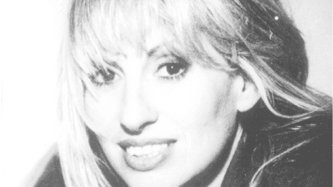 Mynie Grové Reaches For The Stars