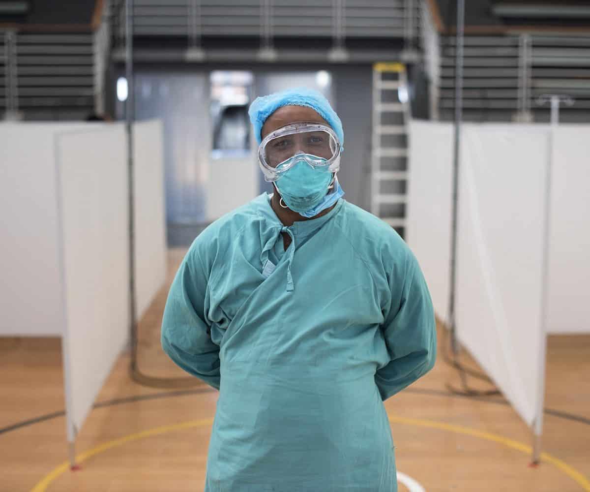 From the coronavirus frontline, doctors recall battling SA’s HIV outbreak