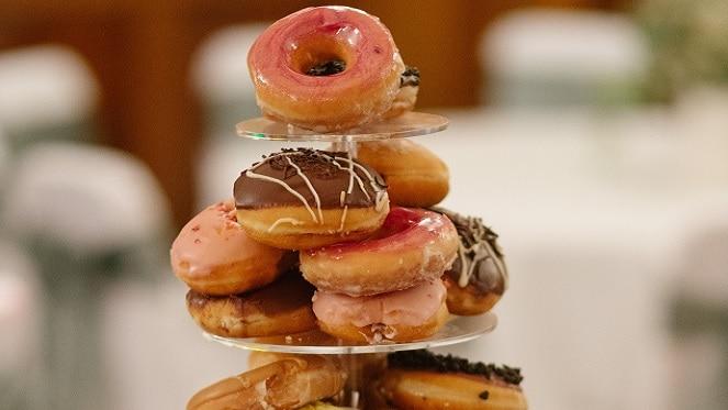 5 Clever & Creative Wedding Cake Alternatives