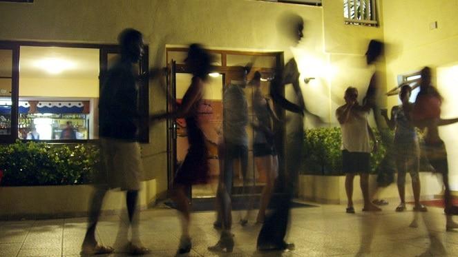 Shall We Dance Free Lessons At Chicago's Piano Bar