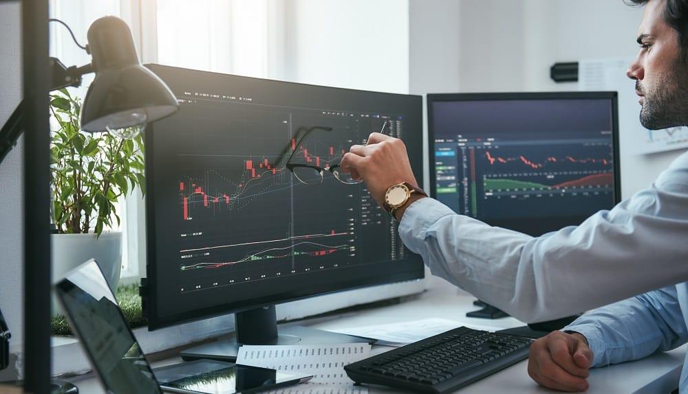 MT5 Analysis Tools: Charting, Technical Indicators & Fundamental Analysis