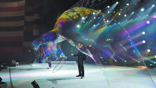 Billions Bubble Show