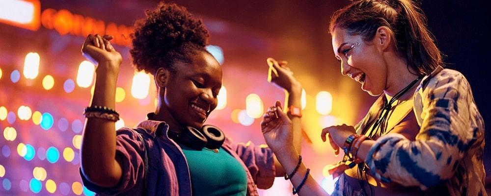 Melville Nightlife: Where To Go For A Great Night Out