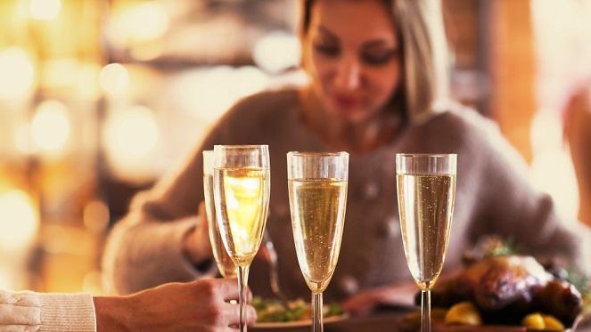 Bubbly Tasting at Misty Hills Country Hotel