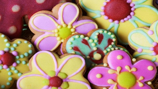 Trolls Giant Cookie Decorating Class