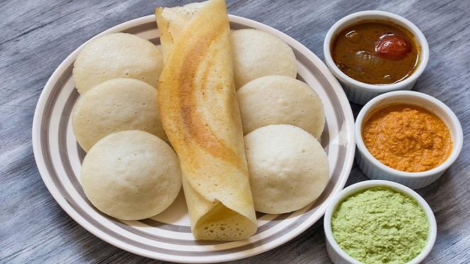 Eating South Indian Food At Saravanaa Bhavan