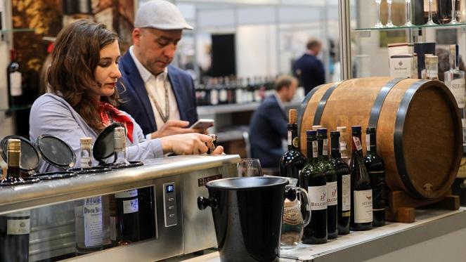 Pinotage On Tap At Casalinga