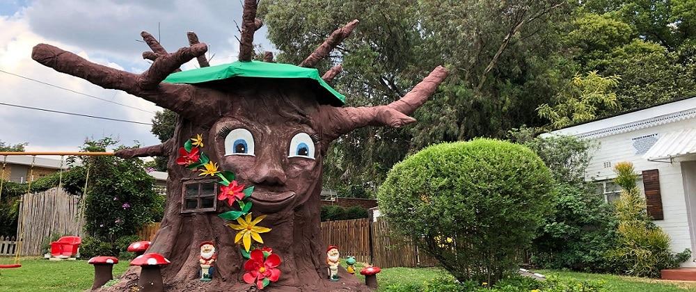 Under The Oak Tree: A Magical Wonderland For Kids