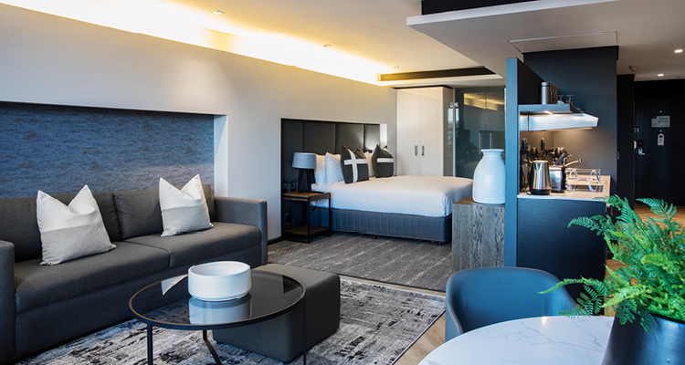 Cape Town Hotels: Stay Central at The Capital 15 & Mirage